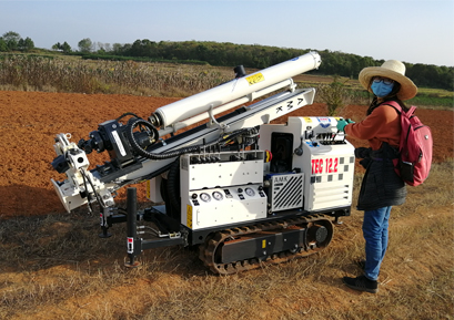 Tecopsa TEC12紅壤地層12米土壤、巖芯采樣